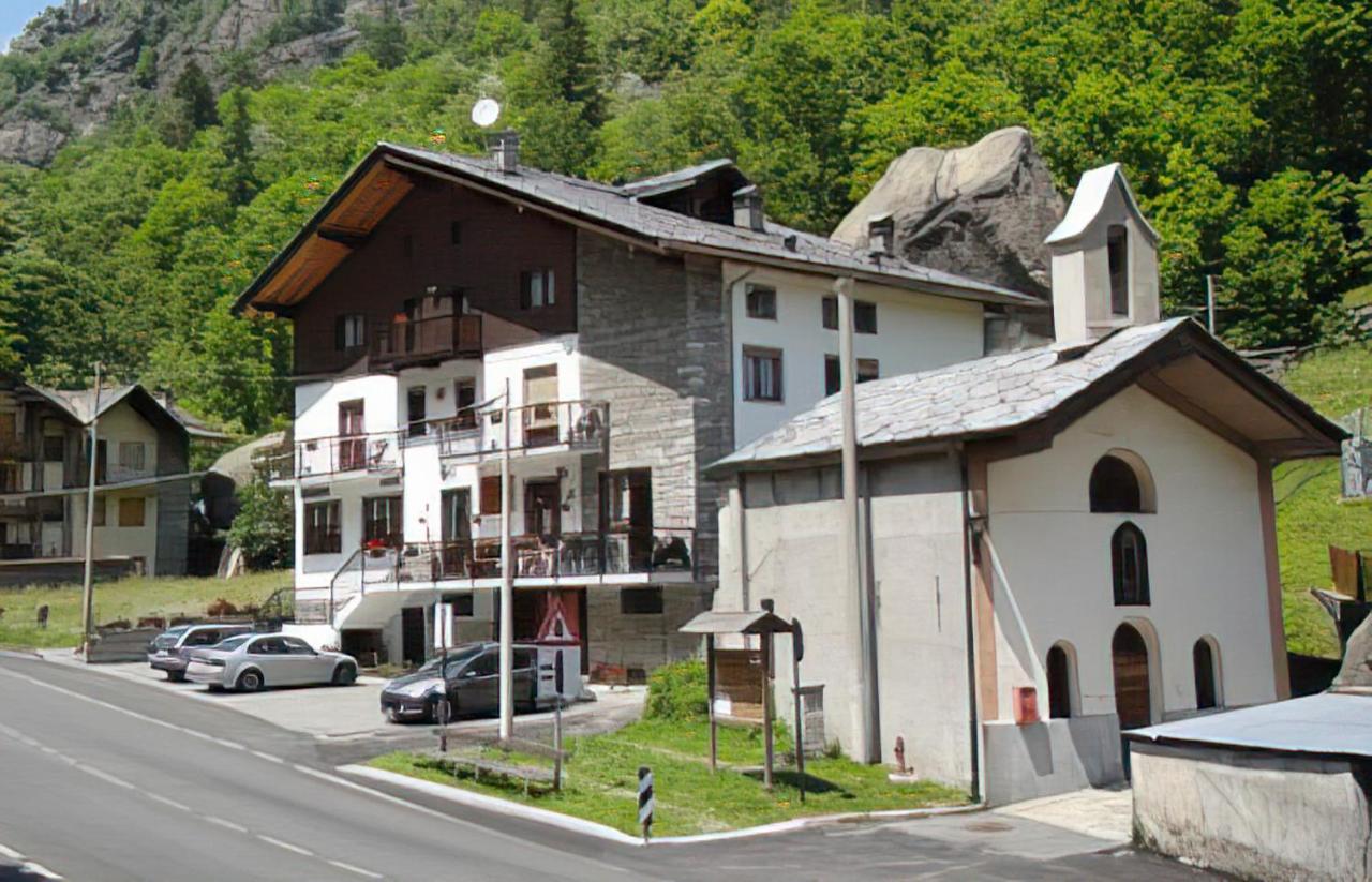 Hotel Laurent Gaby Exterior photo